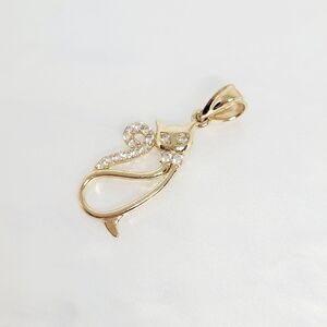 10 karat Yellow Gold Cat Charm